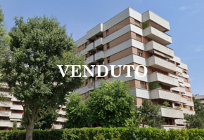 Rif. 829 - Ampio 3 locali con box a Cologno Centro